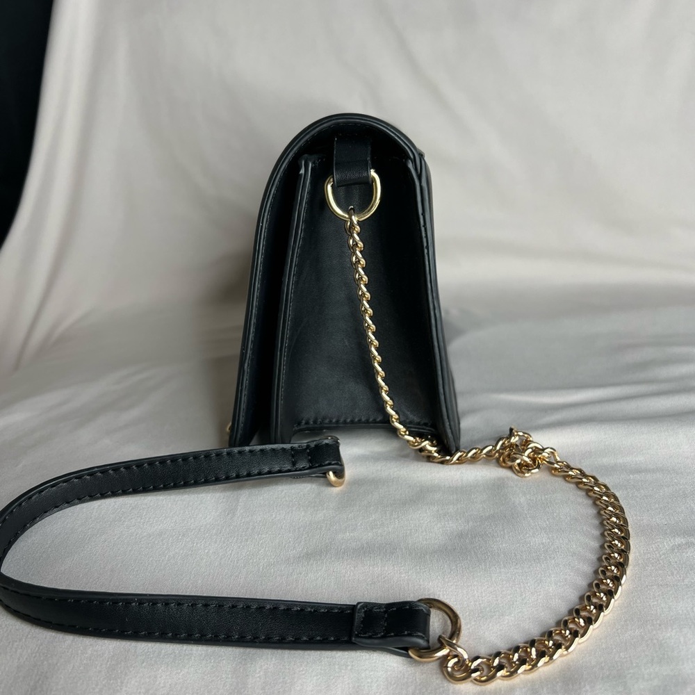 Python Crossbody - Picture 2 of 3
